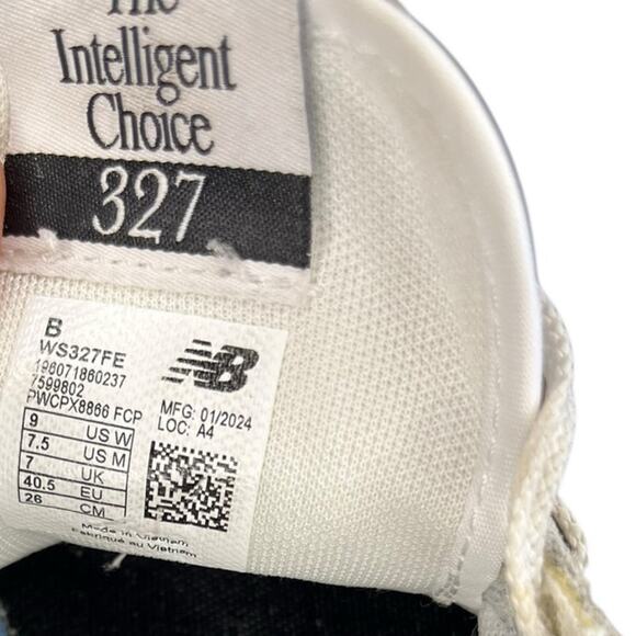 ***SOLD*** New Balance 327 WS327FE Leather Athletic Running Shoes Size M7.5/W9 - Picture 6 of 6